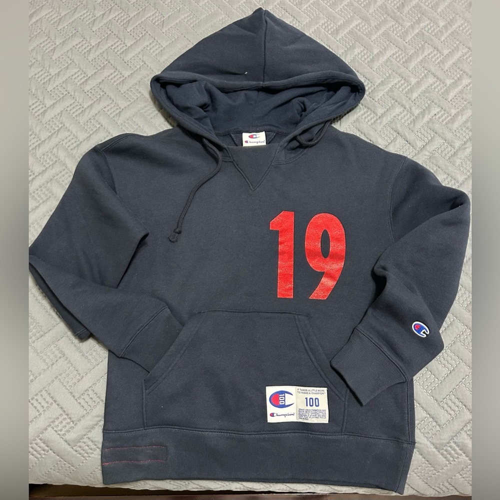 Champion Navy Blue Hoodie NWOT